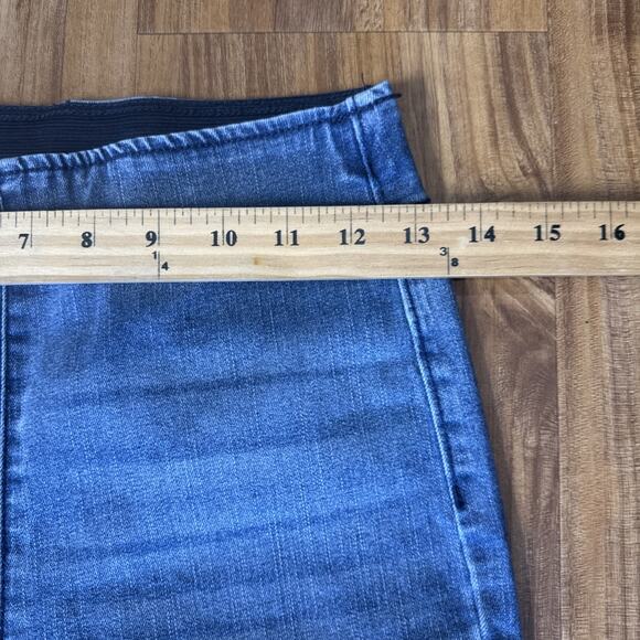 No Boundaries Pull On Flare Women's:Juniors size 1 Medium Wash Blue Denim Jeans - Picture 3 of 6